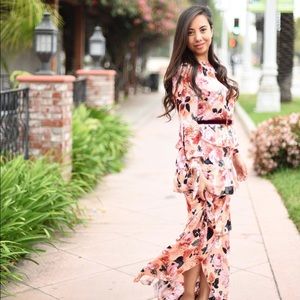 Beautiful jaase fall maxi dress!